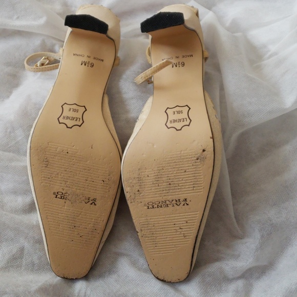 Women's Dress Heels - Picture 2 of 2